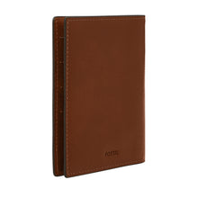 Load image into Gallery viewer, Gift Leather Passport Case
