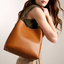 Load image into Gallery viewer, Jessie Leather Bucket Shoulder Bag
