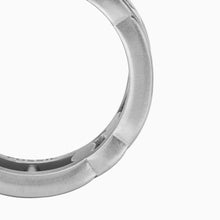 Load image into Gallery viewer, Heritage D-Link Stainless Steel Band Ring
